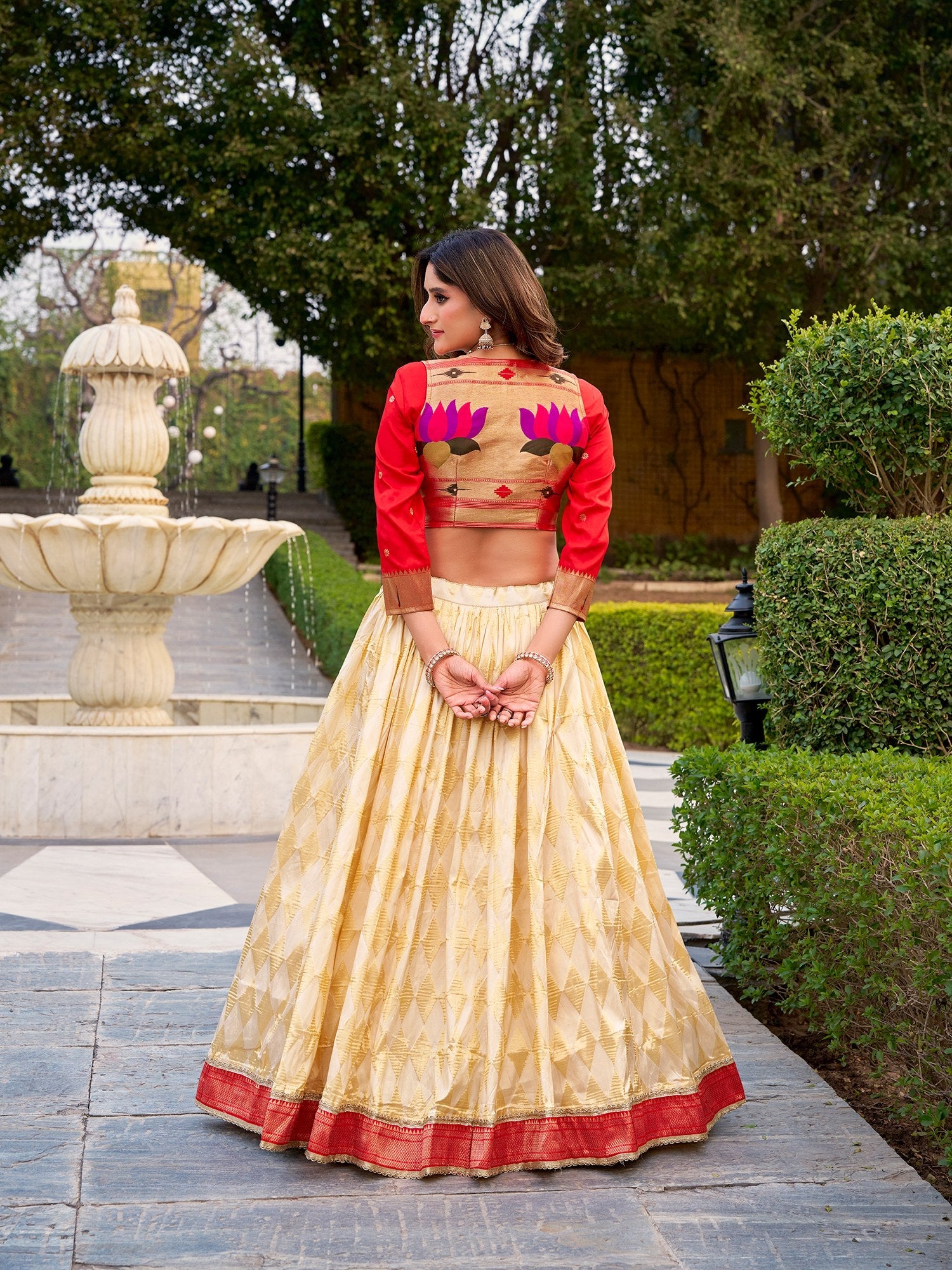 Savarna Paithani Duo Co - ord Set Lehenga - Your ConnorSavarna Paithani Duo Co - ord Set LehengaYour Connor
